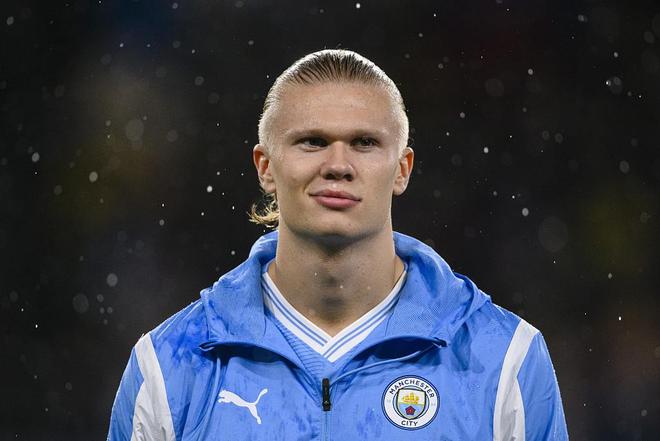 开云体育下载-哈兰德在德国队比赛中比赛规则变更，比赛局势复杂引发热议！